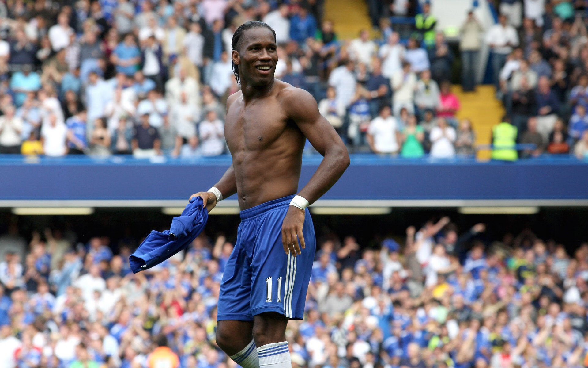 斯旺西主席突然宣布辞职，球队震动，斯旺西是什么意思